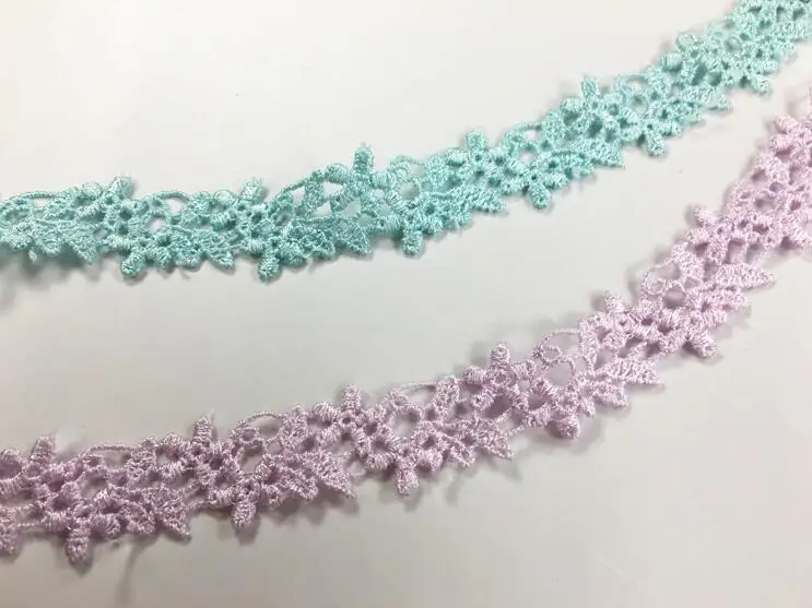 4 метра сине-фиолетовой кружевной ленты в виде цветка, 2 см водорастворимых кружевных накладок, ткань для шитья одежды своими руками