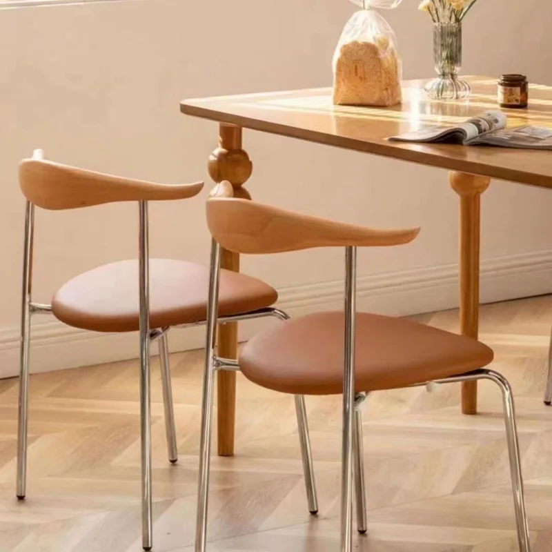 Скандинавские кухонные обеденные стулья Гостиная Роскошные дизайнерские обеденные стулья Спальня Кожаный диван Мебель для гостиной